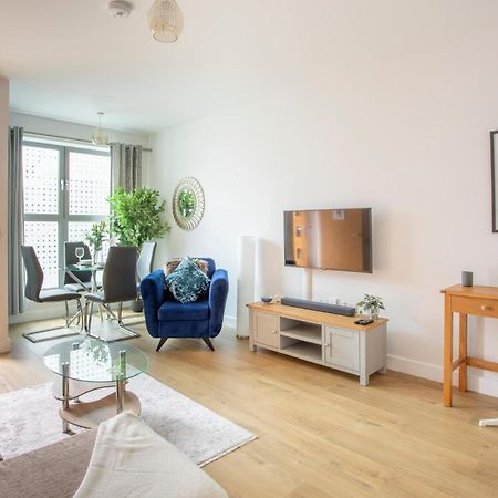 1 Bed Apartment - Redhill Central, Surrey, Gatwick #2 Redhill (Surrey) Exterior foto